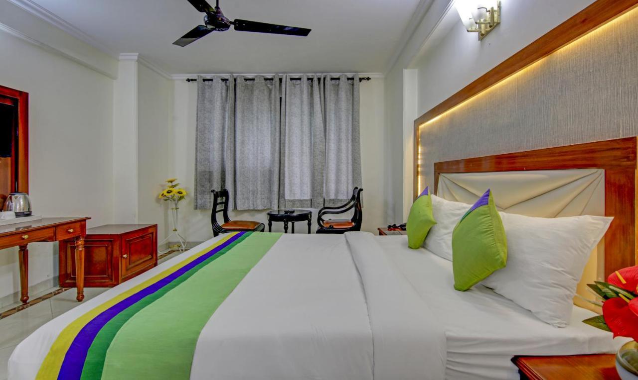 Treebo Corporate Park Hotel New Delhi Exterior foto