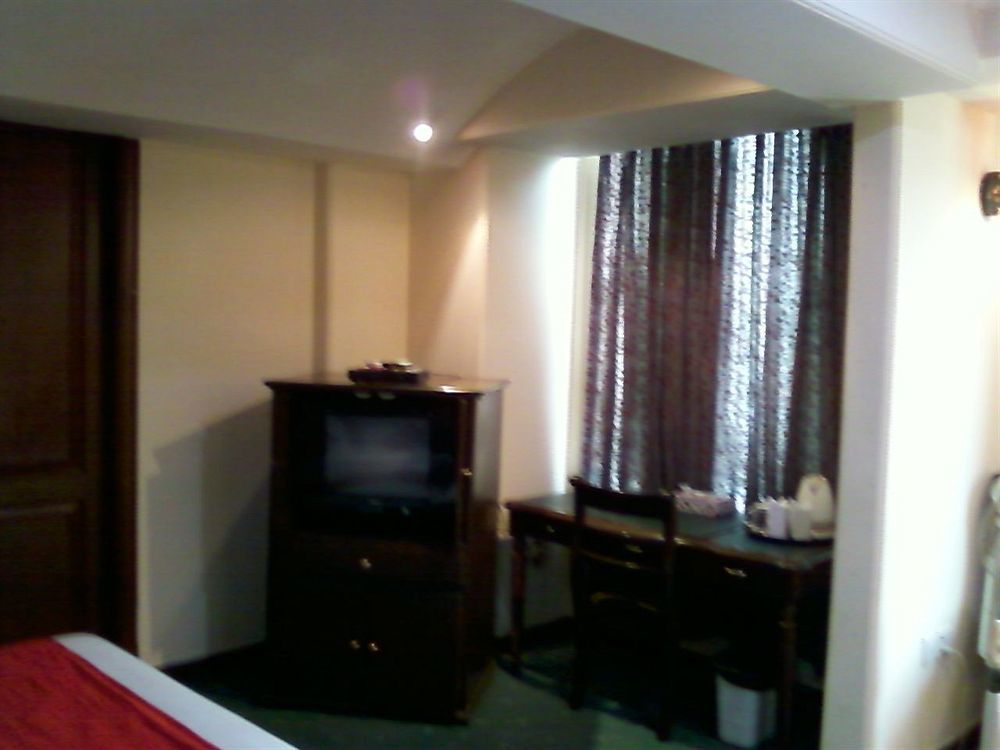 Treebo Corporate Park Hotel New Delhi Exterior foto