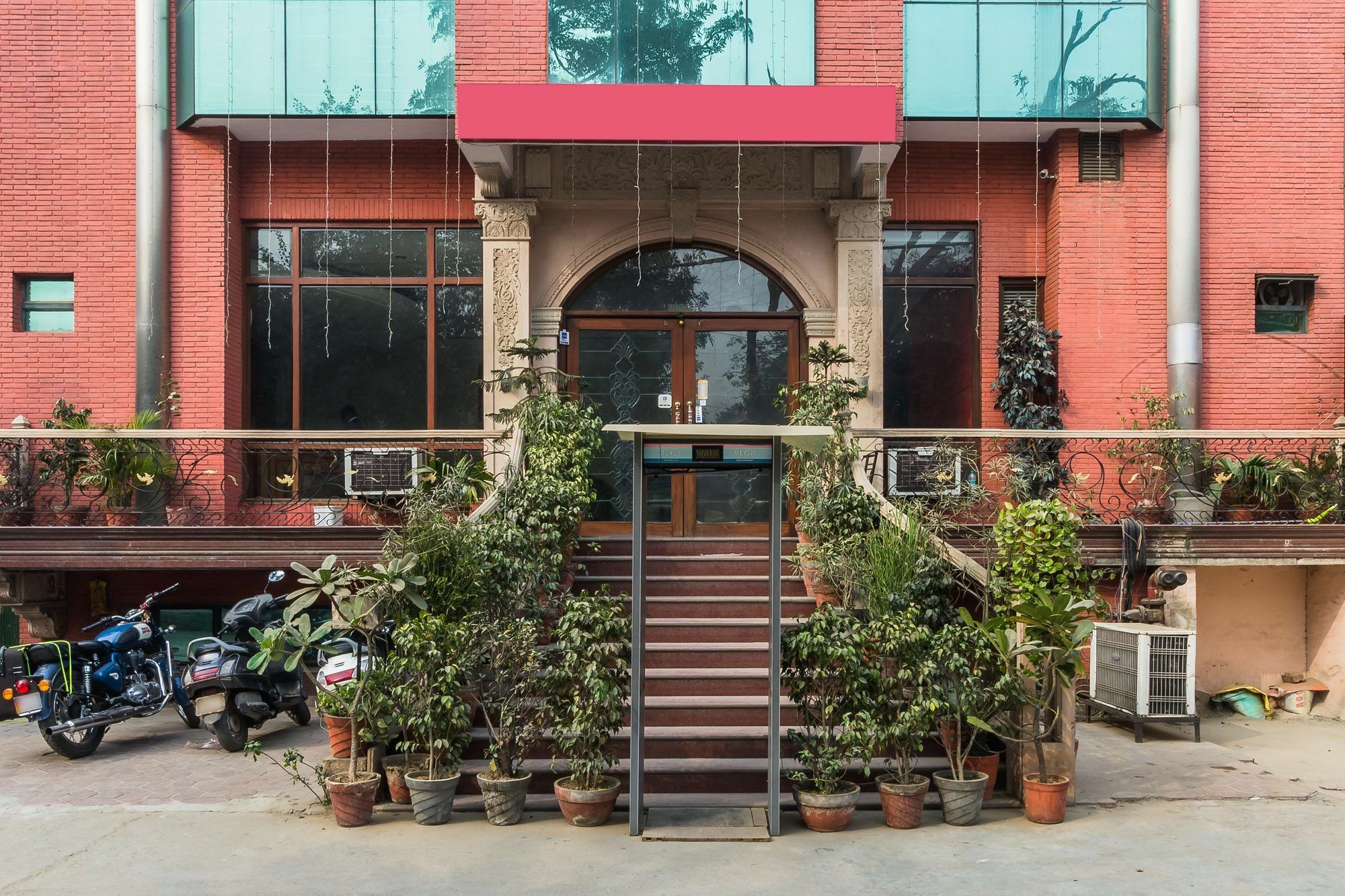 Treebo Corporate Park Hotel New Delhi Exterior foto